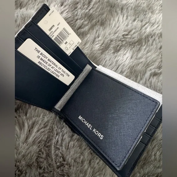 Michael Kors Cooper Saffiano Leather Billfold Wallet
With Passcase NWT - Picture 7 of 13